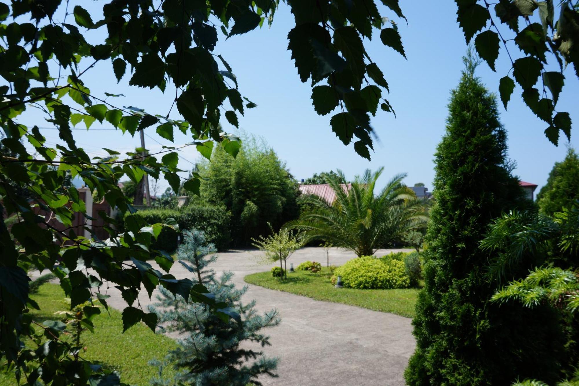 Villa Qero Batumi Eksteriør billede