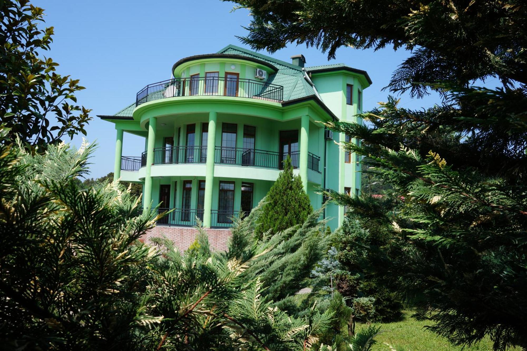 Villa Qero Batumi Eksteriør billede