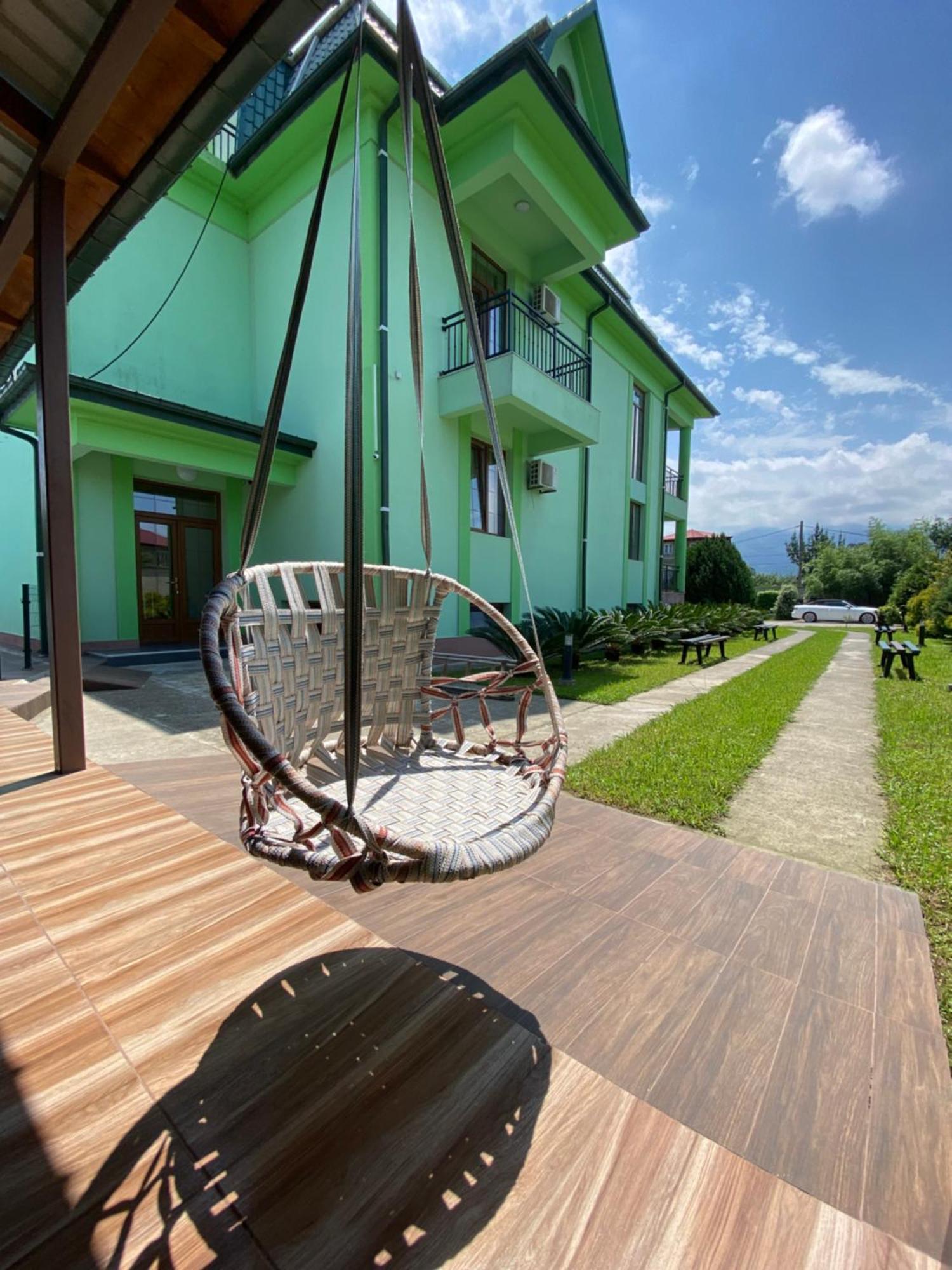 Villa Qero Batumi Eksteriør billede