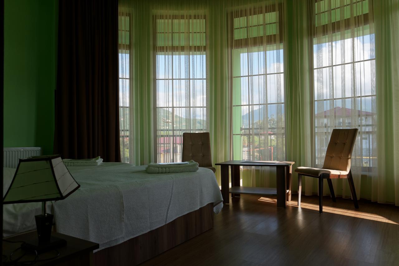 Villa Qero Batumi Eksteriør billede