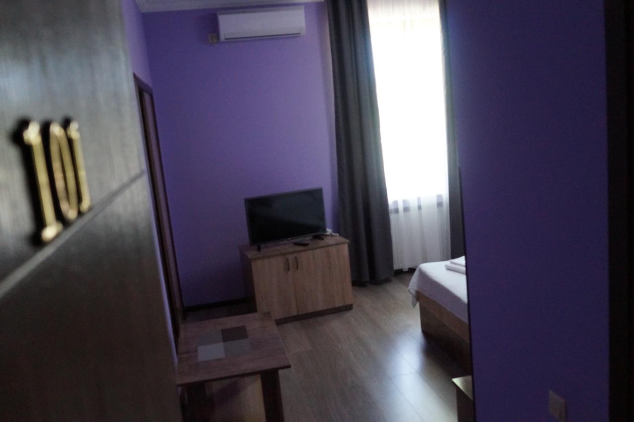 Villa Qero Batumi Eksteriør billede