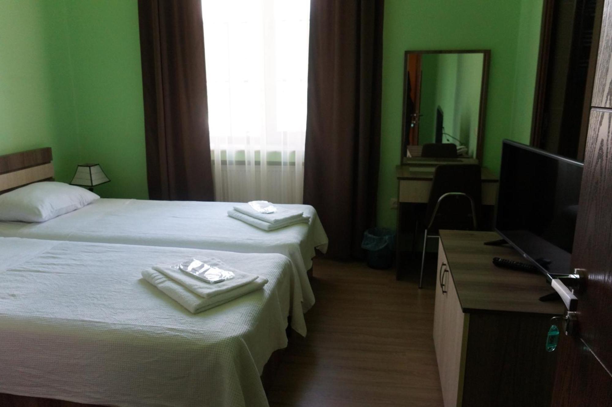Villa Qero Batumi Eksteriør billede