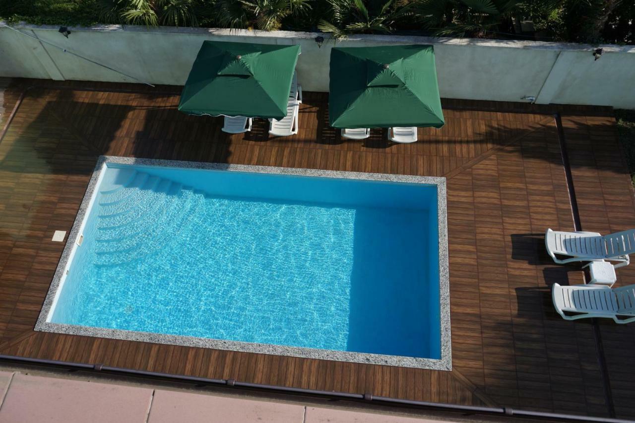 Villa Qero Batumi Eksteriør billede